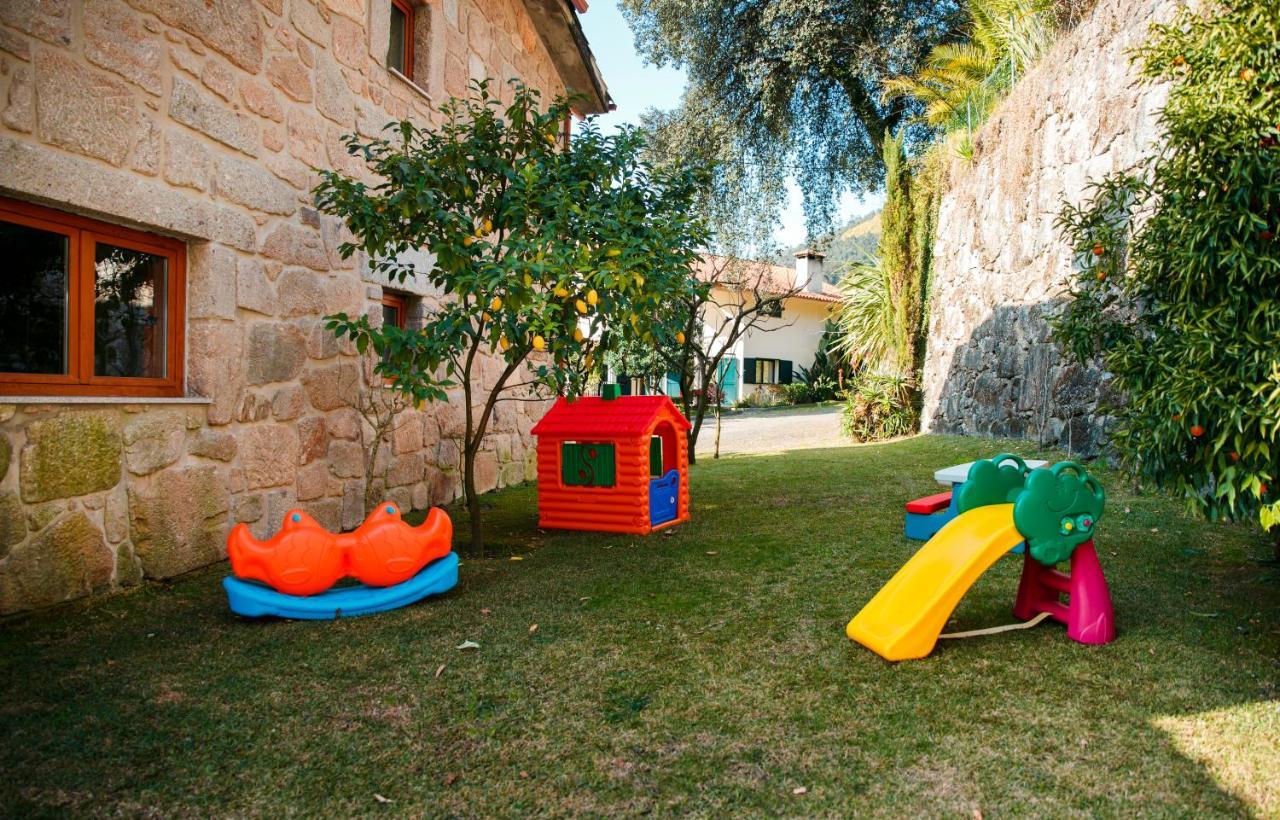 Casa Das Flores Amares Exteriör bild